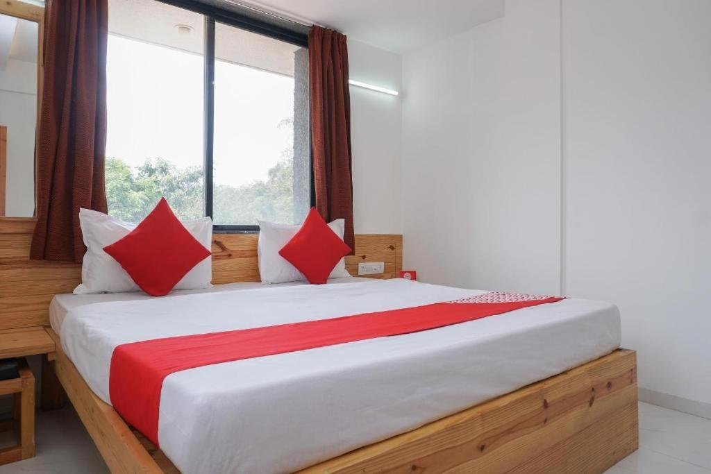 Casa Fedora Holiday Home Lonavala Eksteriør bilde
